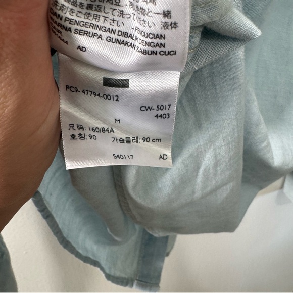 Levi’s Boyfriend Fit Button-Down Shirt with Palmtree – Size M - Picture 6 of 7